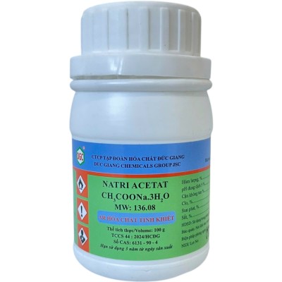 Sodium acetate (CH3COONa)