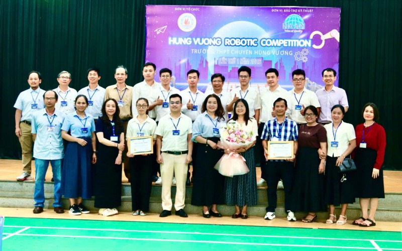 TỔ CHỨC THÀNH CÔNG GIẢI ĐẤU VEX IQ “HÙNG VƯƠNG ROBOTIC COMPETITION 2026”